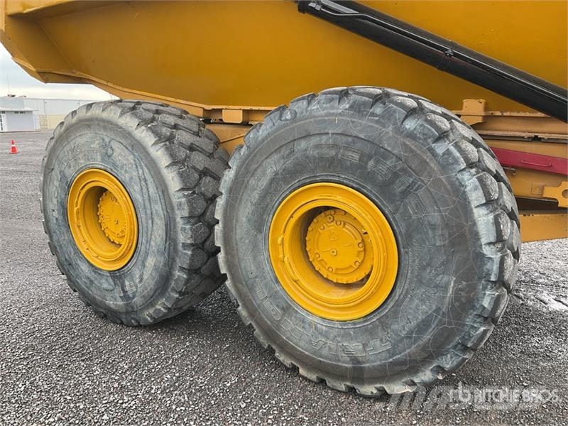 CAT 740B Σπαστό Dump Truck ADT