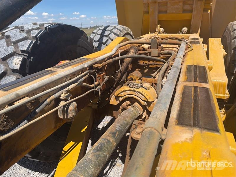 CAT 740B 연결식 홀러