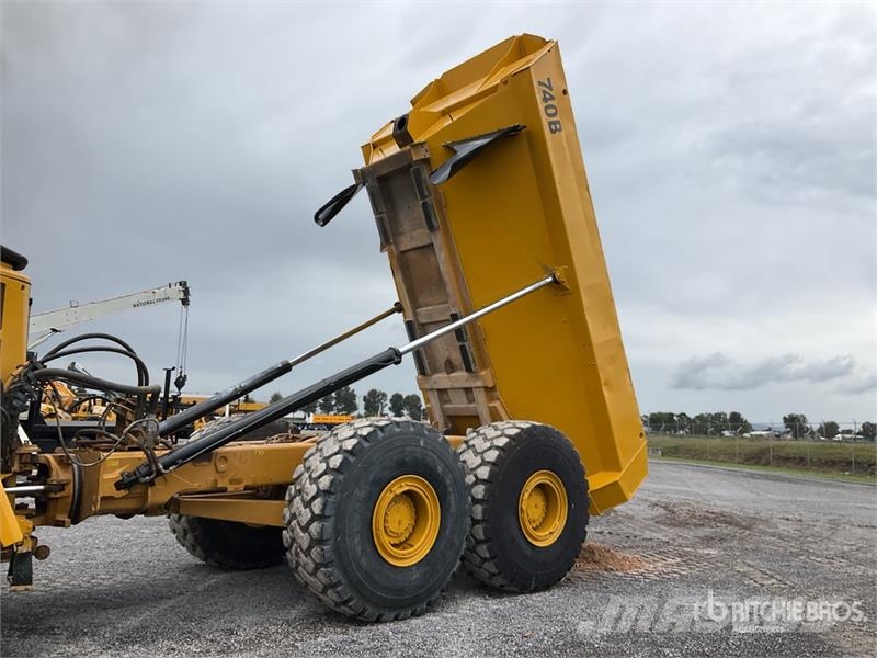 CAT 740B Σπαστό Dump Truck ADT