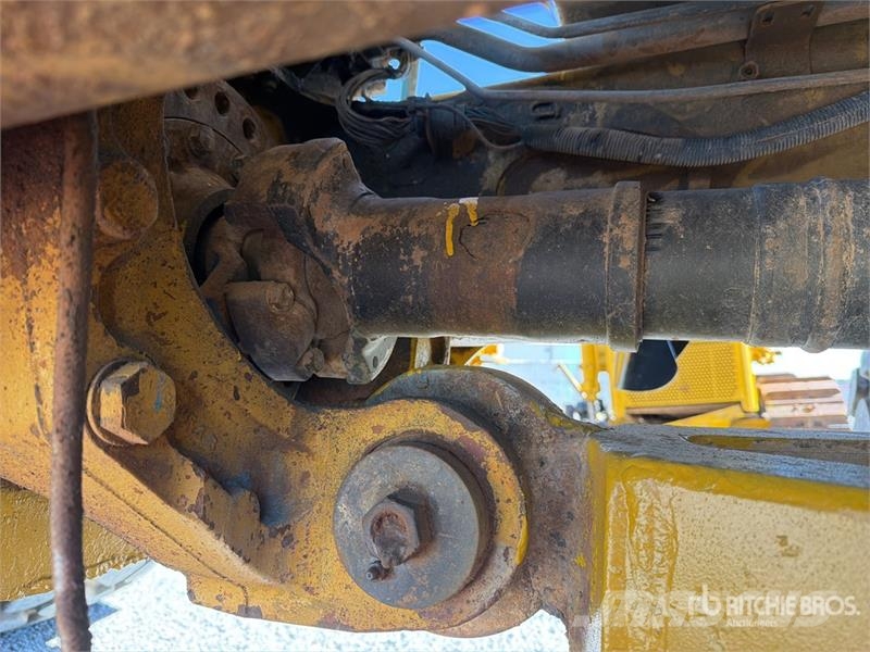 CAT 740B 연결식 홀러