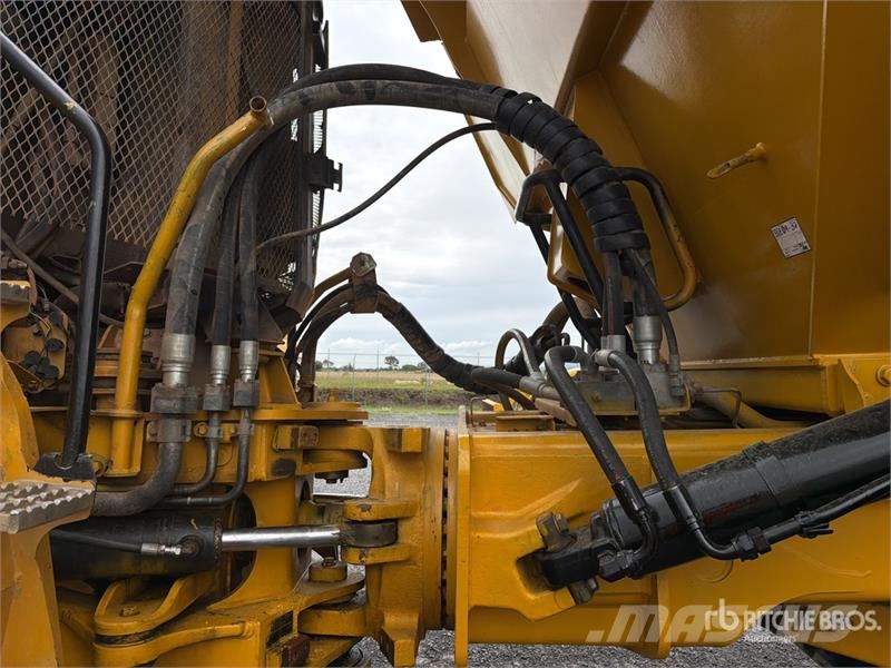 CAT 740B Σπαστό Dump Truck ADT