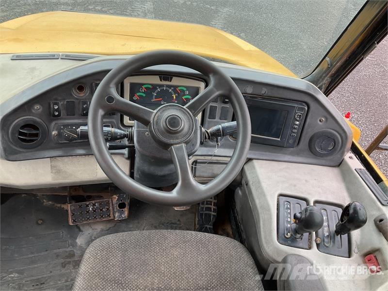 CAT 740B Σπαστό Dump Truck ADT