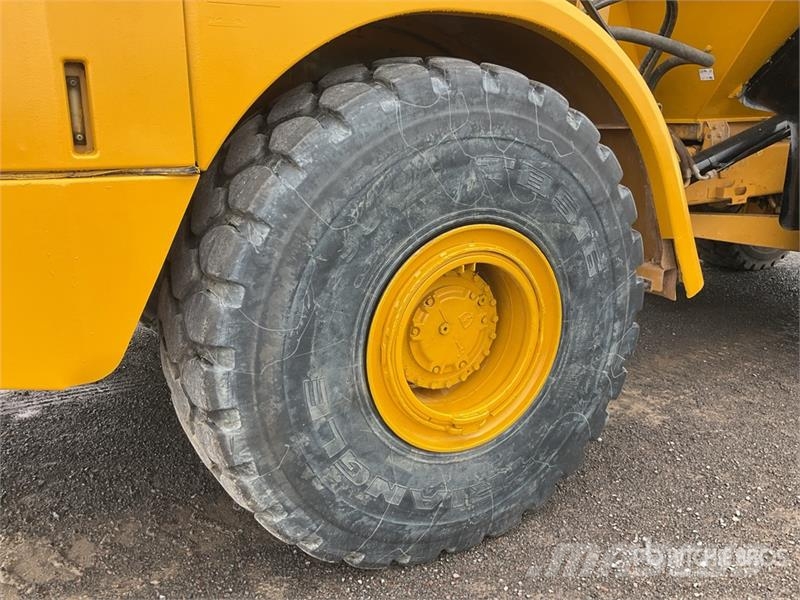 CAT 740B Σπαστό Dump Truck ADT