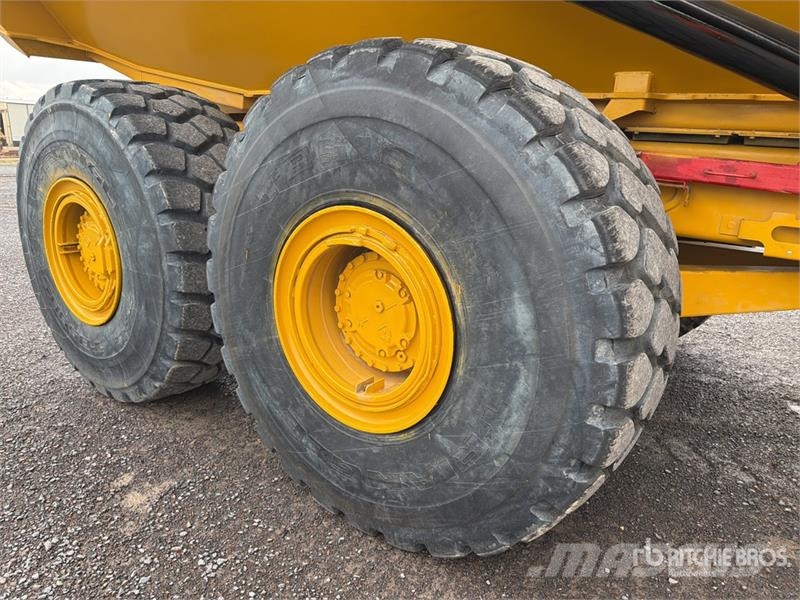 CAT 740B Σπαστό Dump Truck ADT