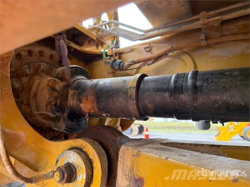 CAT 740B Σπαστό Dump Truck ADT