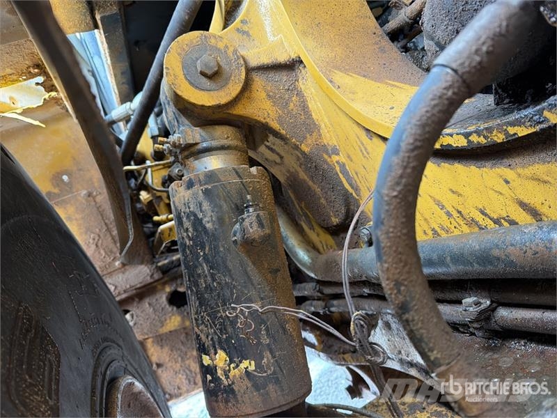 CAT 740B Caminhão basculante articulado ADT