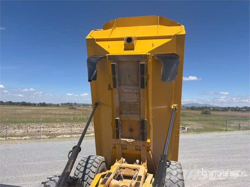 CAT 740B 연결식 홀러