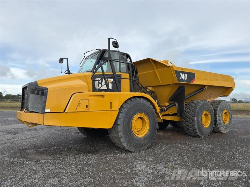 CAT 740B Caminhão basculante articulado ADT