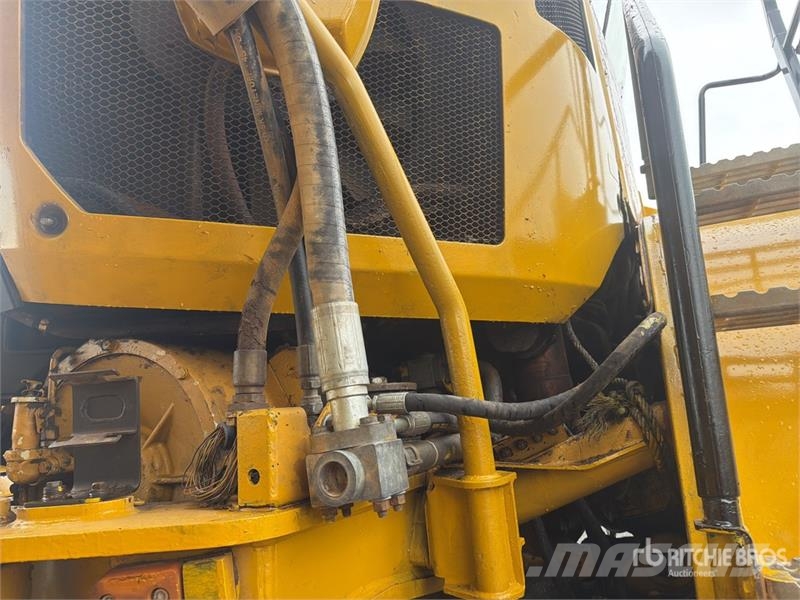CAT 740B Σπαστό Dump Truck ADT