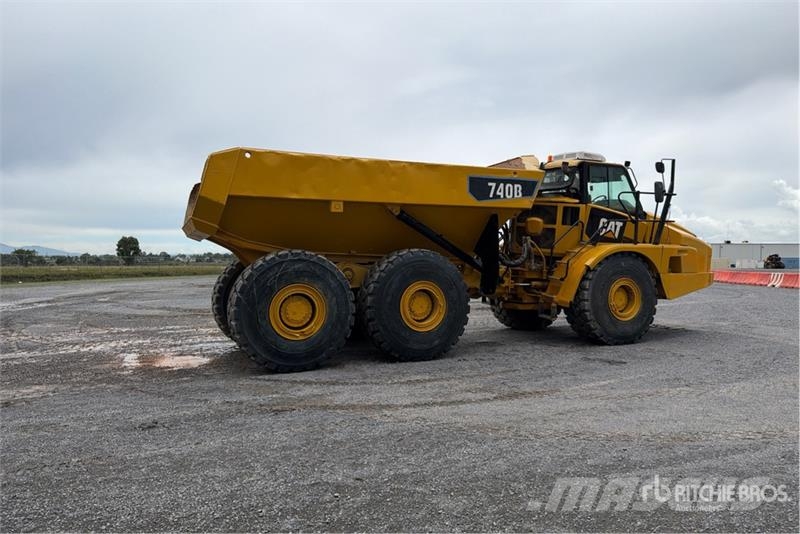 CAT 740B Σπαστό Dump Truck ADT