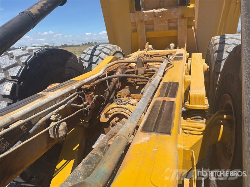 CAT 740B 연결식 홀러