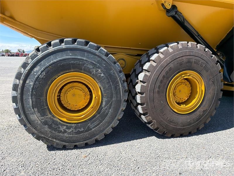 CAT 740B 연결식 홀러
