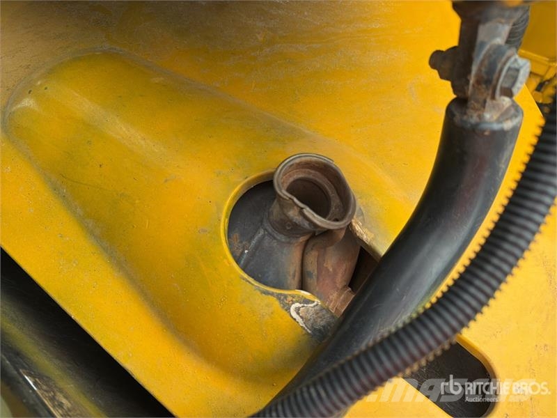 CAT 740B Σπαστό Dump Truck ADT