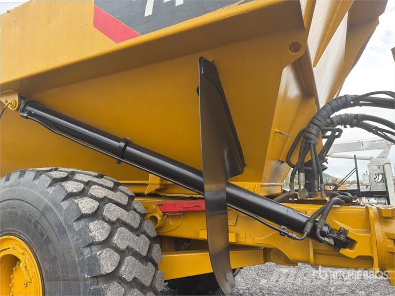 CAT 740B Σπαστό Dump Truck ADT