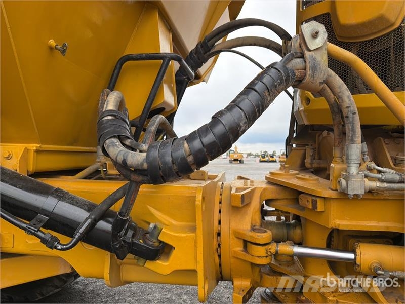 CAT 740B Σπαστό Dump Truck ADT
