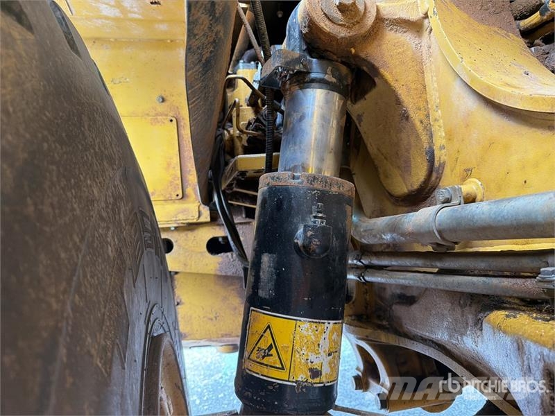 CAT 740B Σπαστό Dump Truck ADT