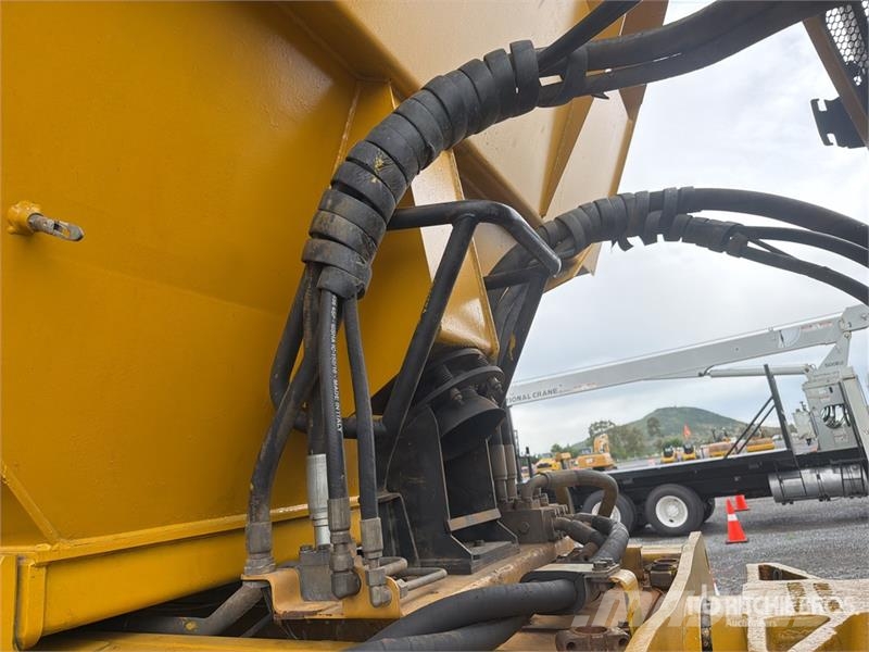 CAT 740B Σπαστό Dump Truck ADT