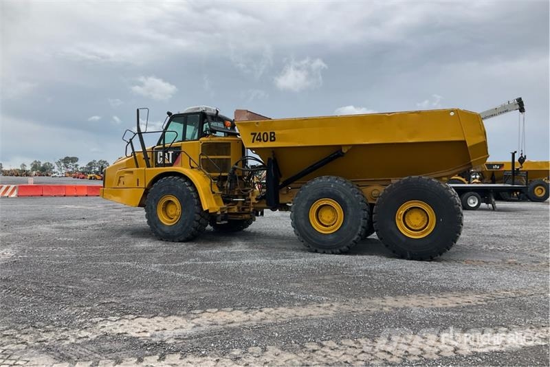 CAT 740B Σπαστό Dump Truck ADT