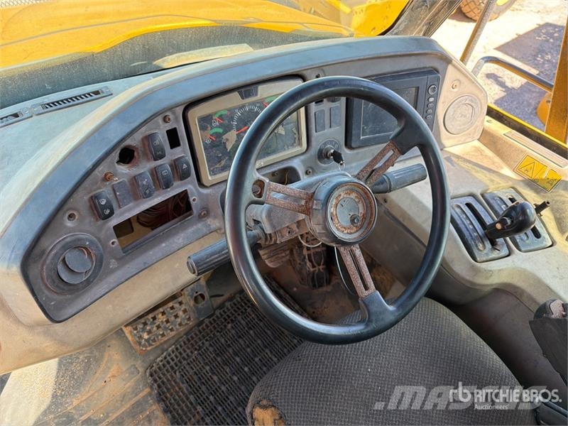 CAT 740B 연결식 홀러