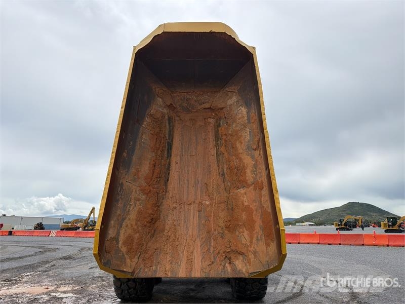 CAT 740B Σπαστό Dump Truck ADT