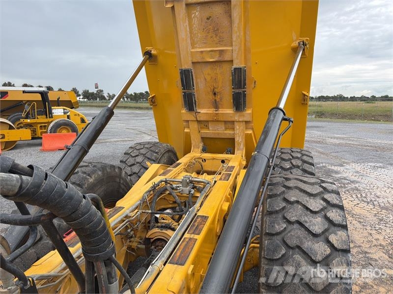 CAT 740B Σπαστό Dump Truck ADT