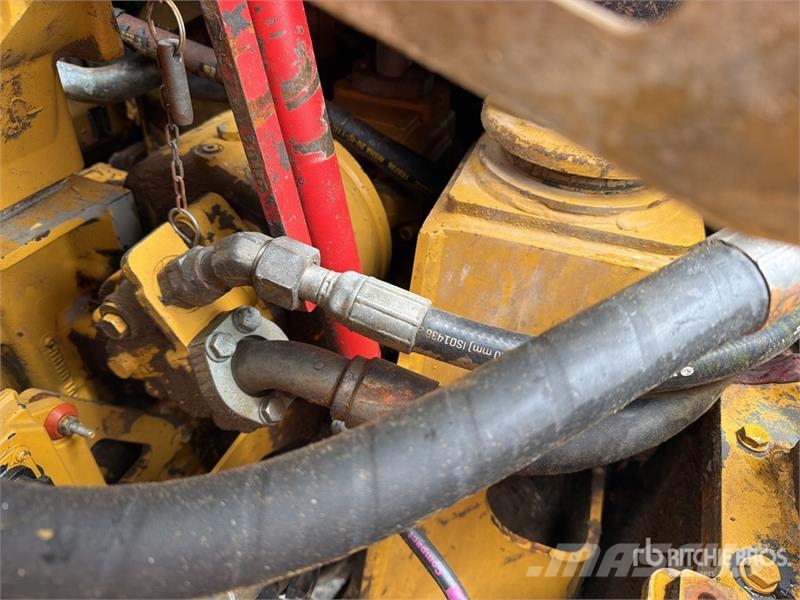 CAT 740B Σπαστό Dump Truck ADT