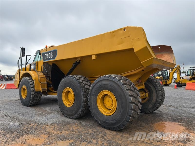 CAT 740B Σπαστό Dump Truck ADT