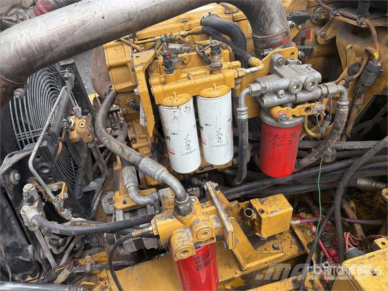 CAT 740B Σπαστό Dump Truck ADT