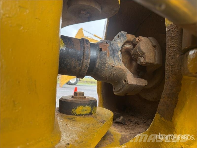 CAT 740B Σπαστό Dump Truck ADT