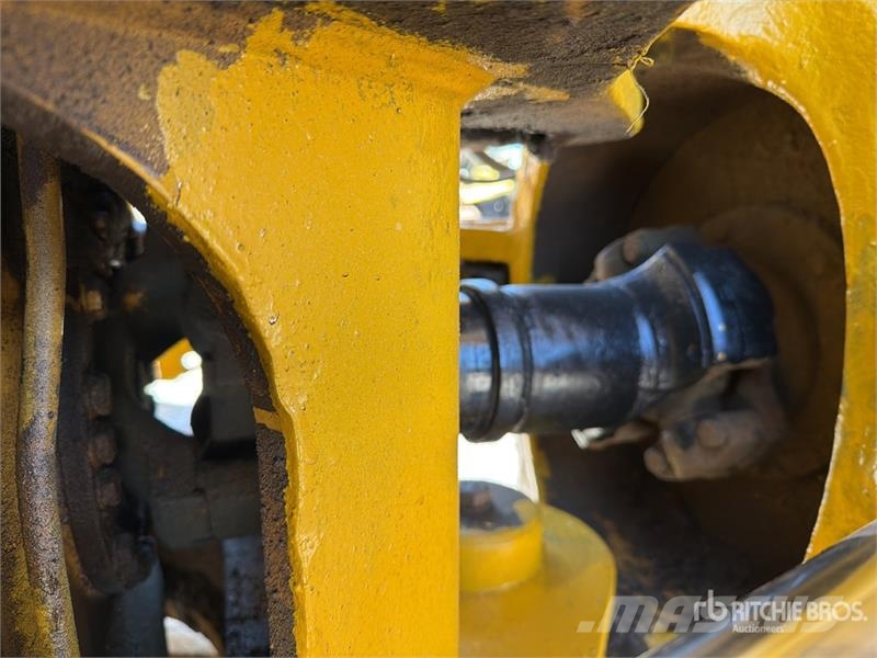 CAT 740B 연결식 홀러