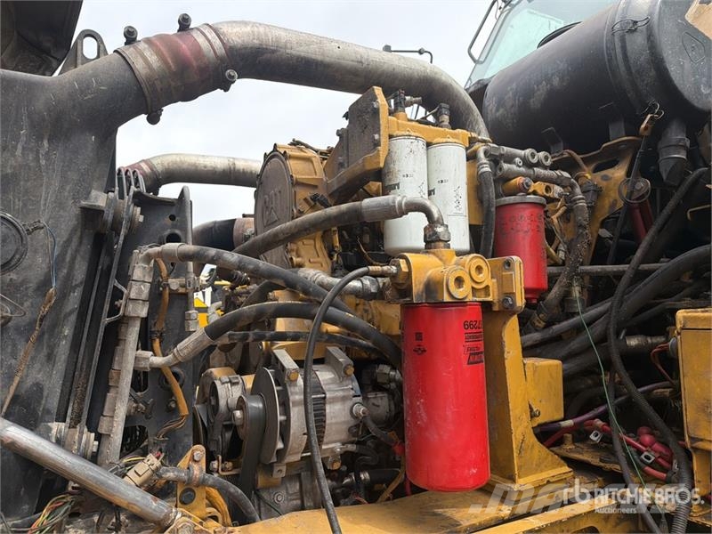 CAT 740B Σπαστό Dump Truck ADT