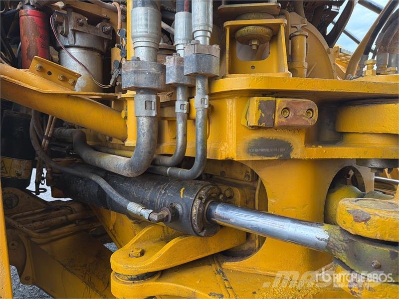 CAT 740B Σπαστό Dump Truck ADT