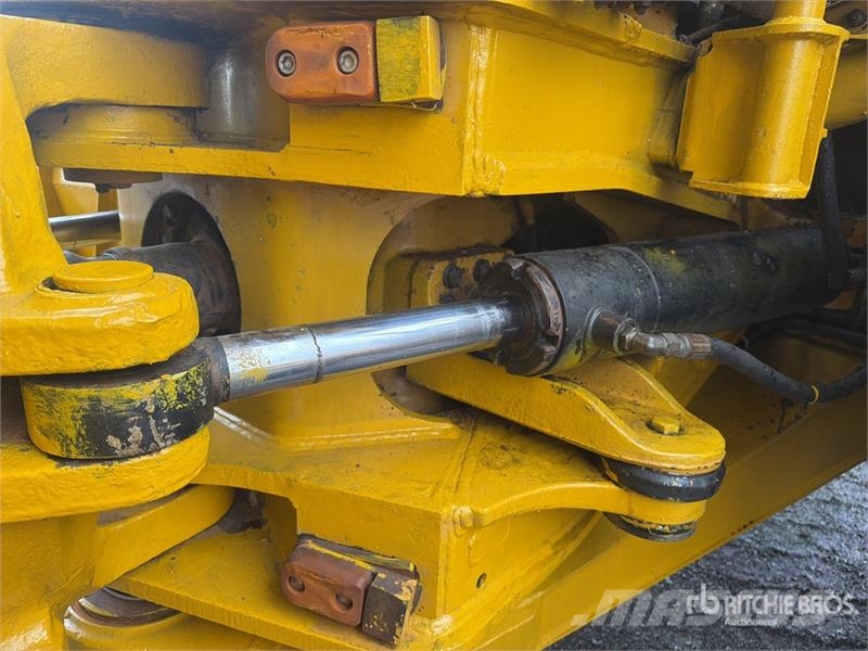 CAT 740B Σπαστό Dump Truck ADT
