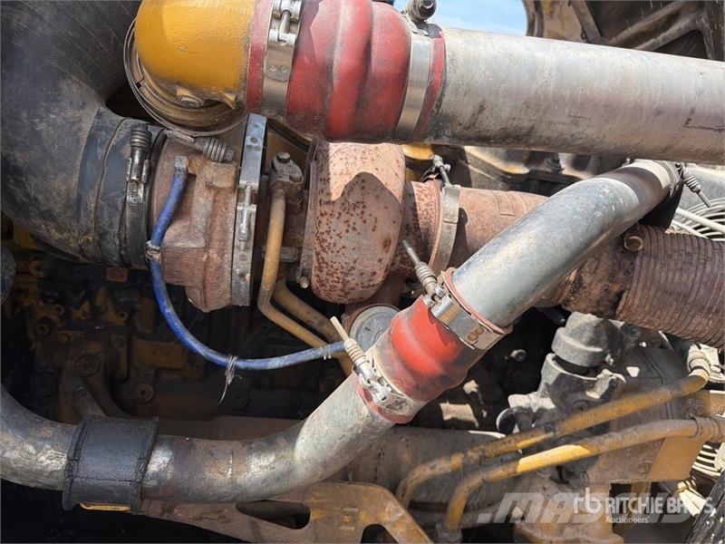 CAT 745C ساحبات مفصلية