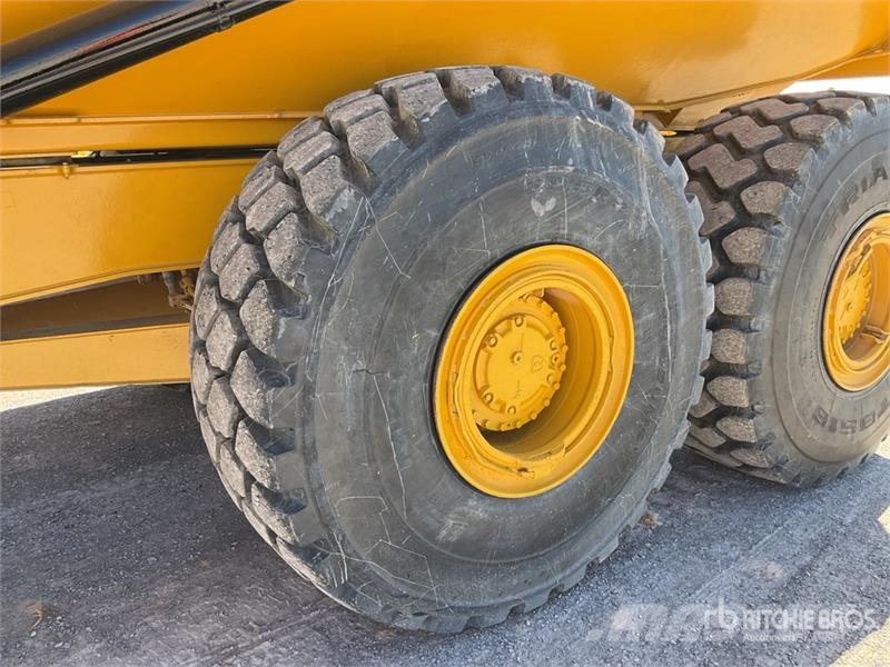 CAT 745C Terrængående lastbiler