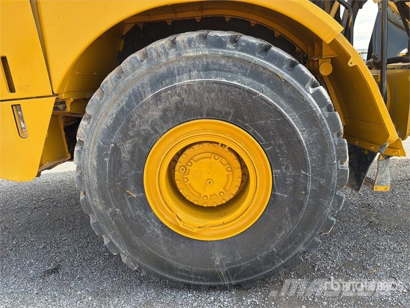 CAT 745C ساحبات مفصلية