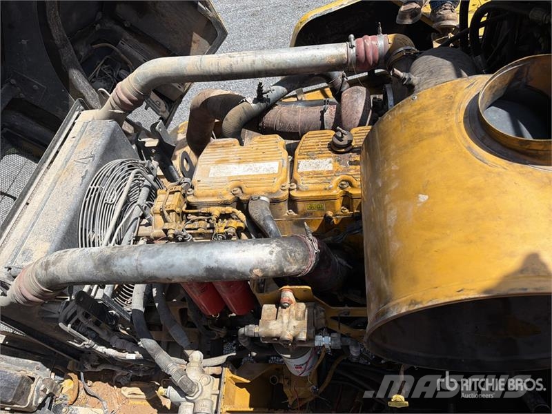 CAT 745C ساحبات مفصلية