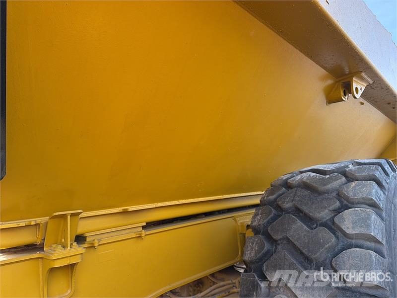 CAT 745C Zglobni demperi