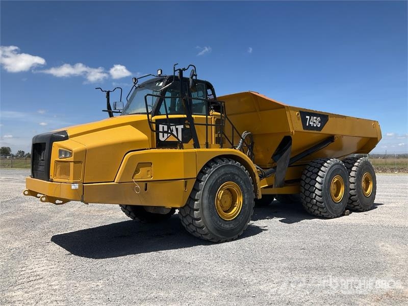 CAT 745C 연결식 홀러