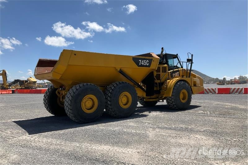 CAT 745C 연결식 홀러