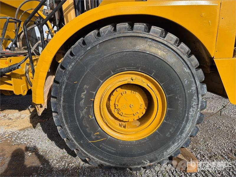 CAT 745C Zglobni demperi