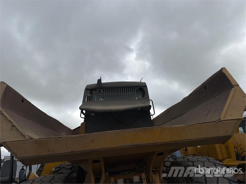 CAT 745C Zglobni demperi