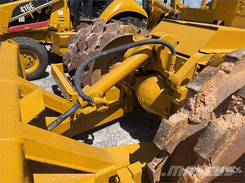 CAT 815 Ущільнювачі грунту