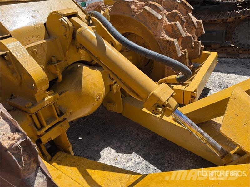 CAT 815 Ущільнювачі грунту