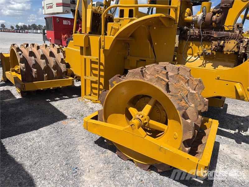 CAT 815 Ущільнювачі грунту