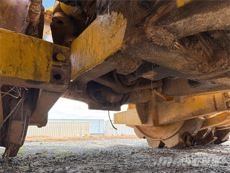 CAT 815 Ущільнювачі грунту