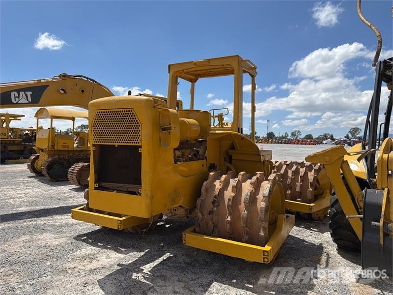 CAT 815 Ущільнювачі грунту