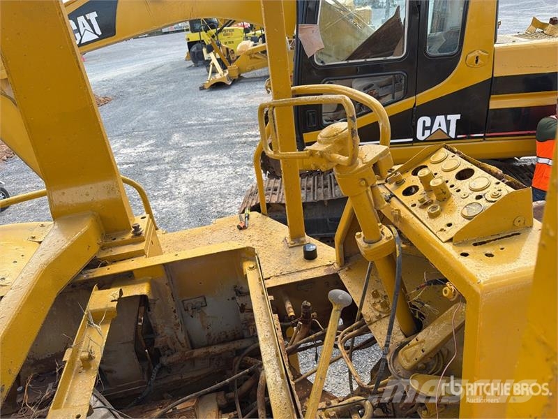 CAT 815 Ущільнювачі грунту