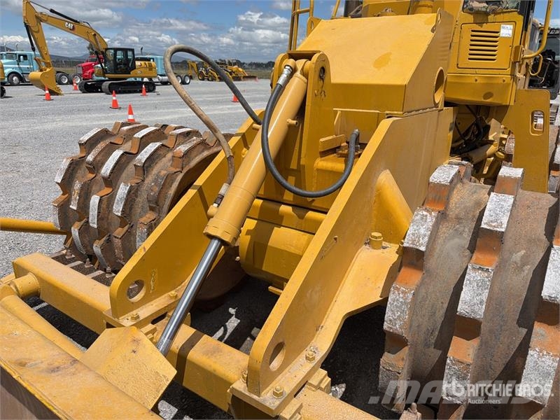 CAT 815F Ущільнювачі грунту