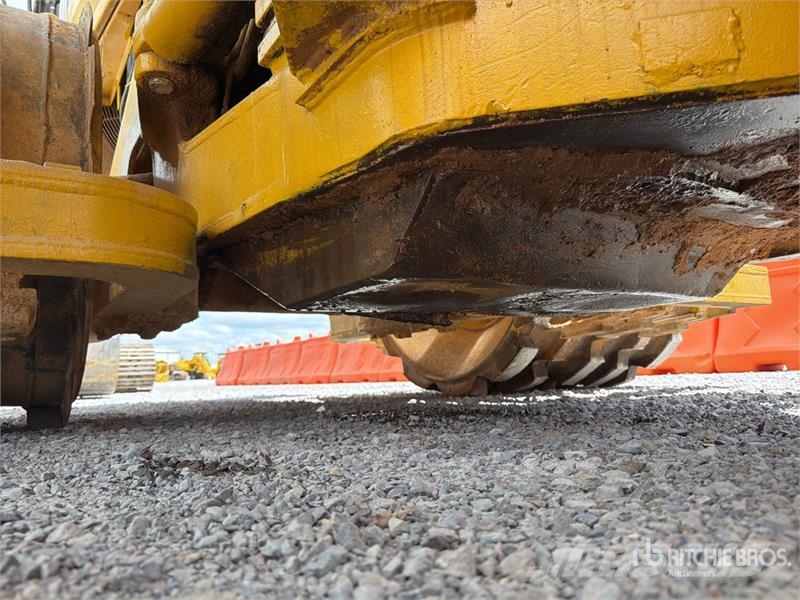 CAT 815F Ущільнювачі грунту